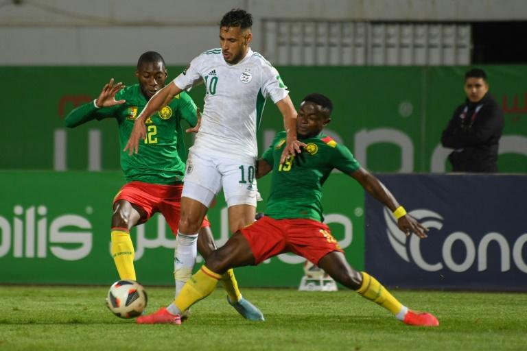Blida-le-29-mars-2022.-Algerie-Cameroun-2-1.-Le-Cameroun-qualifie-pour-la-Coupe-du-Monde-Qatar-2022.jpg