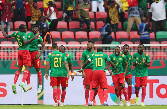 Yaoundé, le 13 janvier 2022. Stade d'Olembe. Les Lions Indomptables en joie après un de leurs buts face à l'Ethiopie
