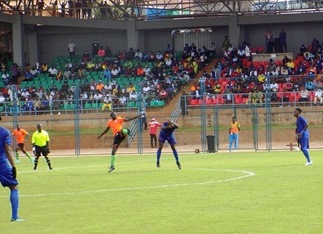 Un match de D2 au stade municipal de Bamendzi