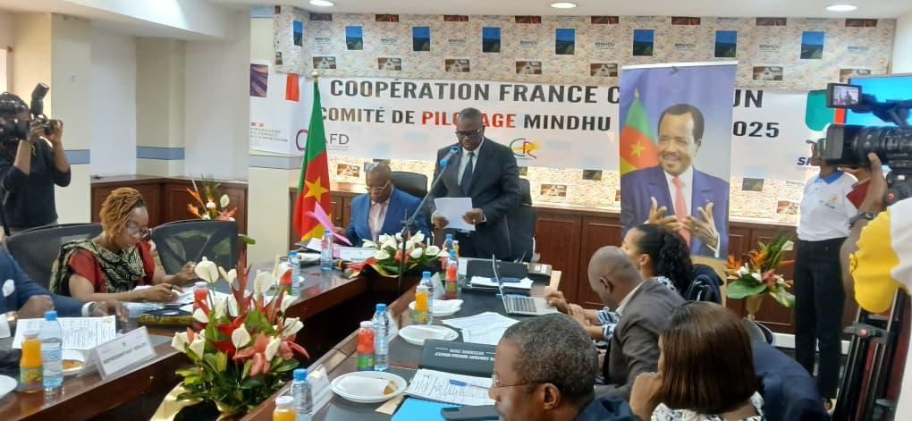 Yaoundé, le 18 décembre 2025. 1ère session du Copil. Le Sg du Minsep Joseph Yerima, lors de son discours.